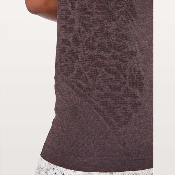 Lululemon Athletica Swiftly Tech Racerback Black Cherry Purple Size 8 - Picture 3 of 6